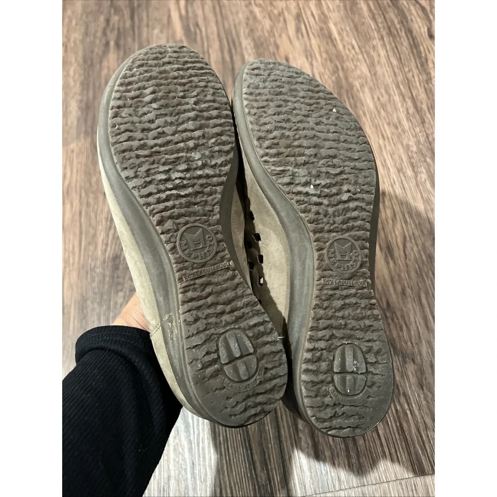 Mephisto Air-Jet Womens Slip-On Perforated  Shoes Size 6.5 Suede Brown